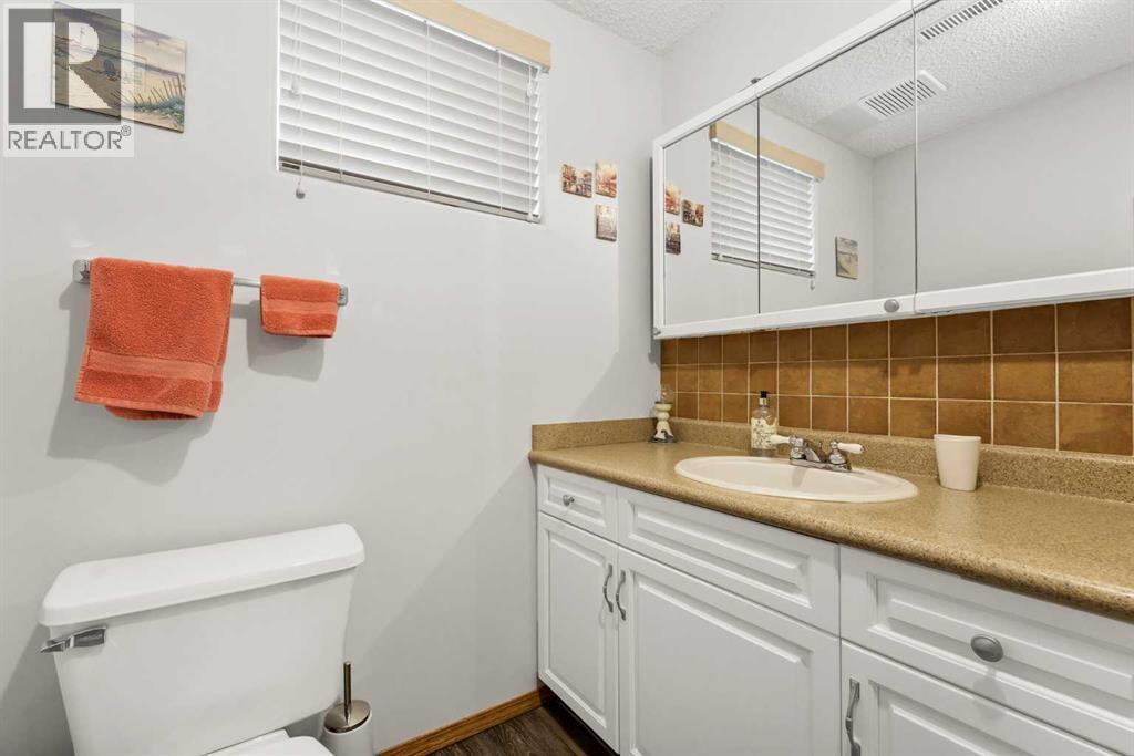 2 Hunter Court Ne, Medicine Hat, Alberta  T1C 1W5 - Photo 32 - A2320922