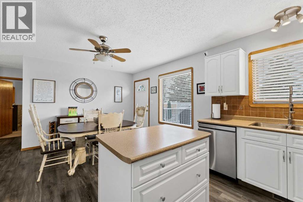 2 Hunter Court Ne, Medicine Hat, Alberta  T1C 1W5 - Photo 11 - A2320922
