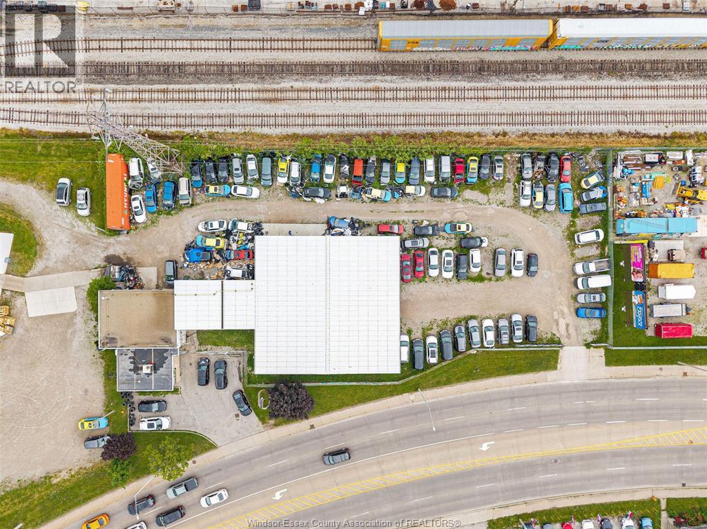 986 TECUMSEH ROAD West, Windsor, Ontario