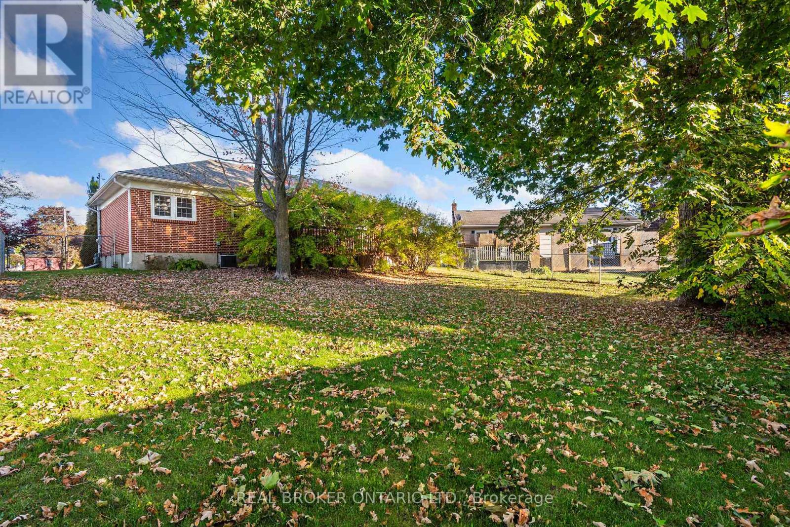 12 Florence Street, Smiths Falls, Ontario  K7A 4A3 - Photo 35 - X13442320