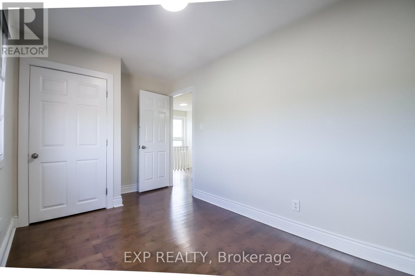 692 Sultana Square, Pickering, Ontario  L1V 3Y3 - Photo 28 - E13435348