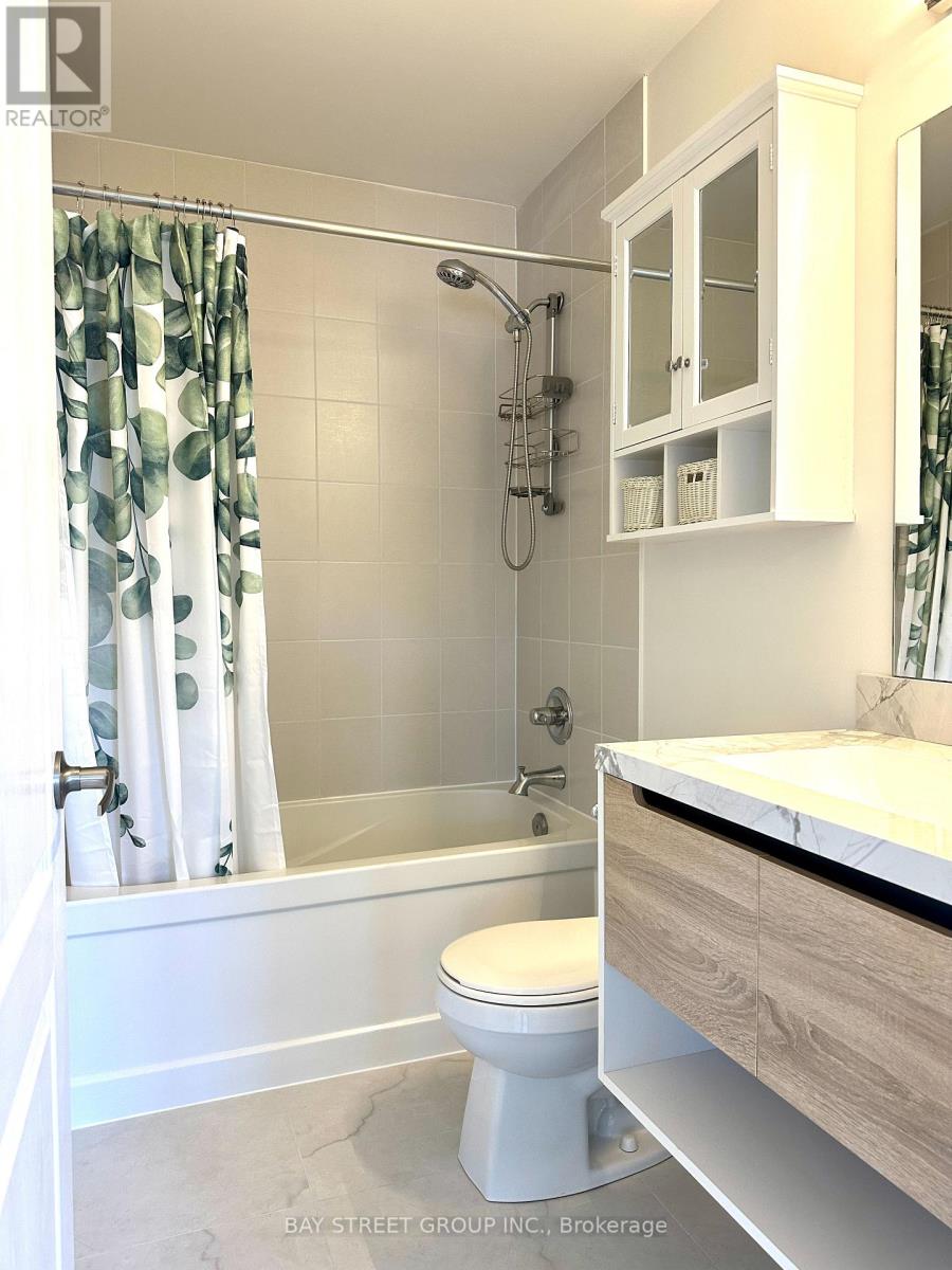Coach House - 277 William Forster Road, Markham, Ontario  L6B 0T7 - Photo 6 - N13442314