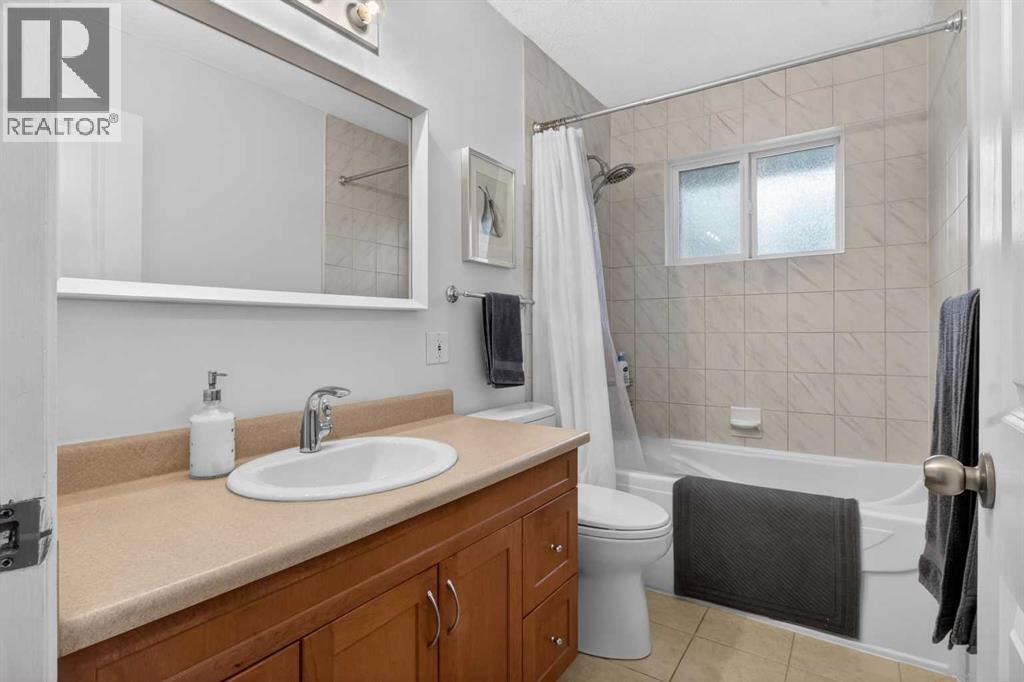 203 Southampton Drive Sw, Calgary, Alberta  T2W 0V6 - Photo 18 - A2317746