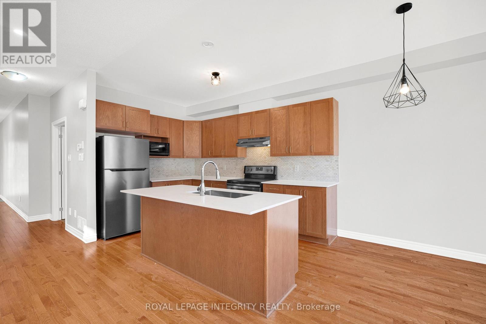 918 Kilbirnie Drive, Ottawa, Ontario  K2J 6G2 - Photo 12 - X13442332