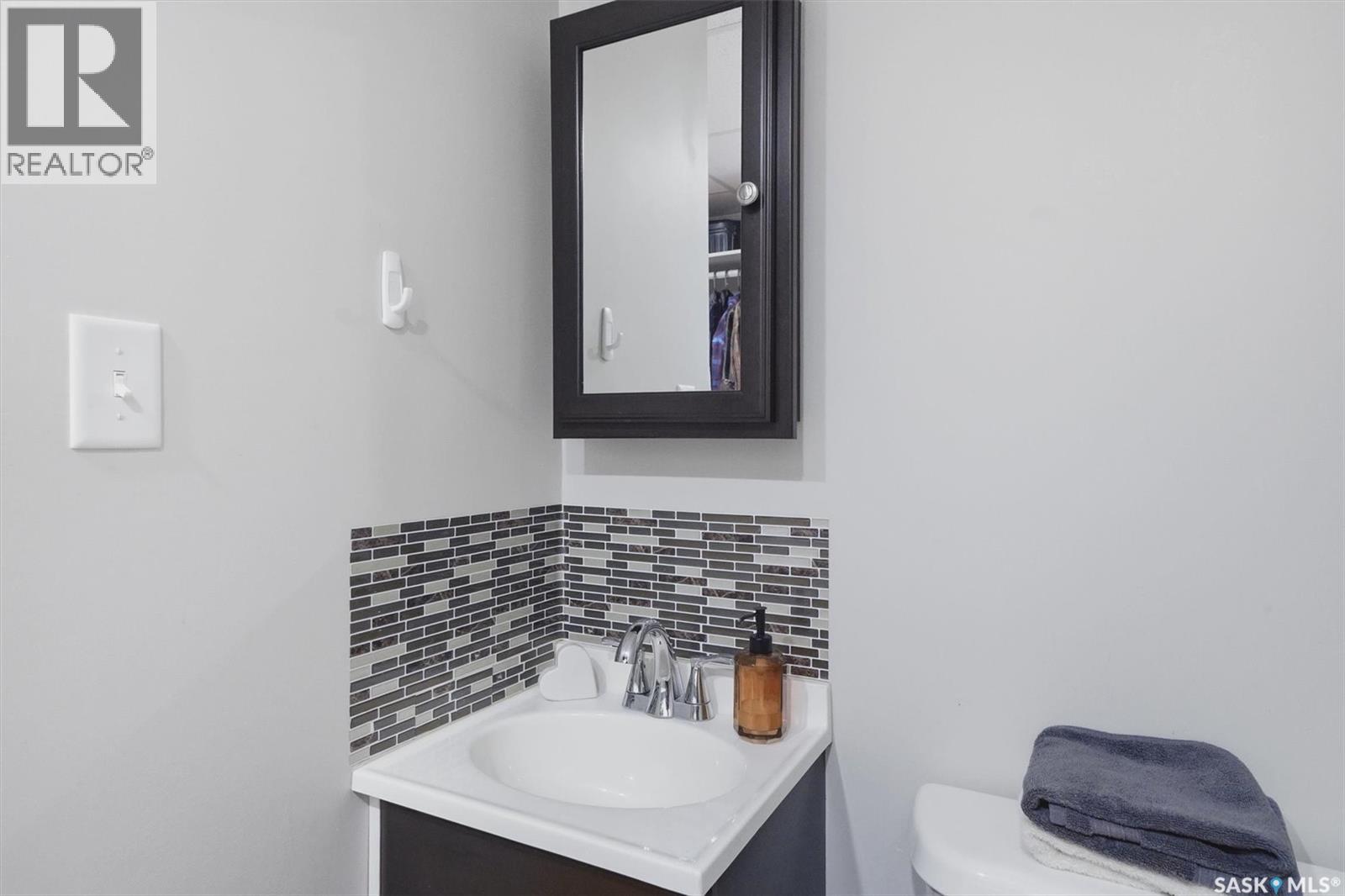 811 O Avenue S, Saskatoon, Saskatchewan  S7M 2S6 - Photo 16 - SK038056
