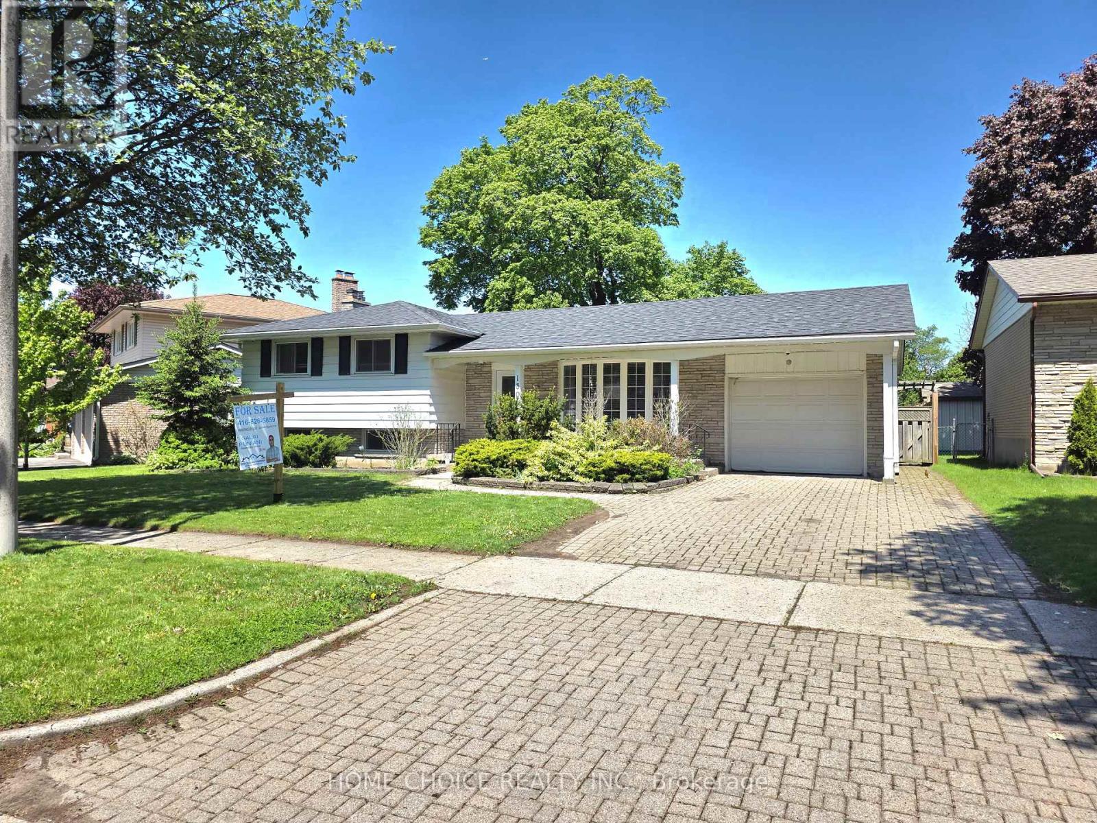 130 Champlain Crescent, Kitchener, Ontario  N2B 2Y6 - Photo 2 - X13442336