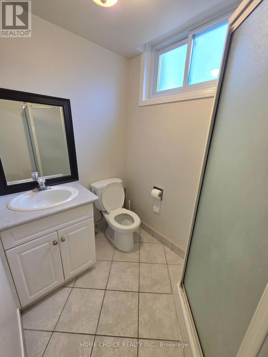 130 Champlain Crescent, Kitchener, Ontario  N2B 2Y6 - Photo 33 - X13442336