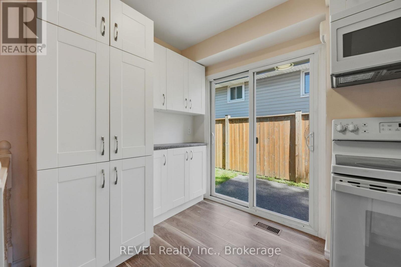 3727 Orlando Drive, Niagara Falls, Ontario  L2J 4B5 - Photo 12 - X13442364