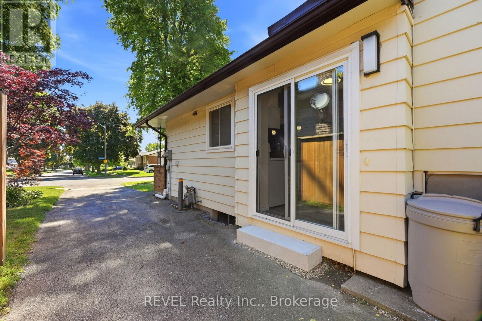 3727 Orlando Drive, Niagara Falls, Ontario  L2J 4B5 - Photo 13 - X13442364