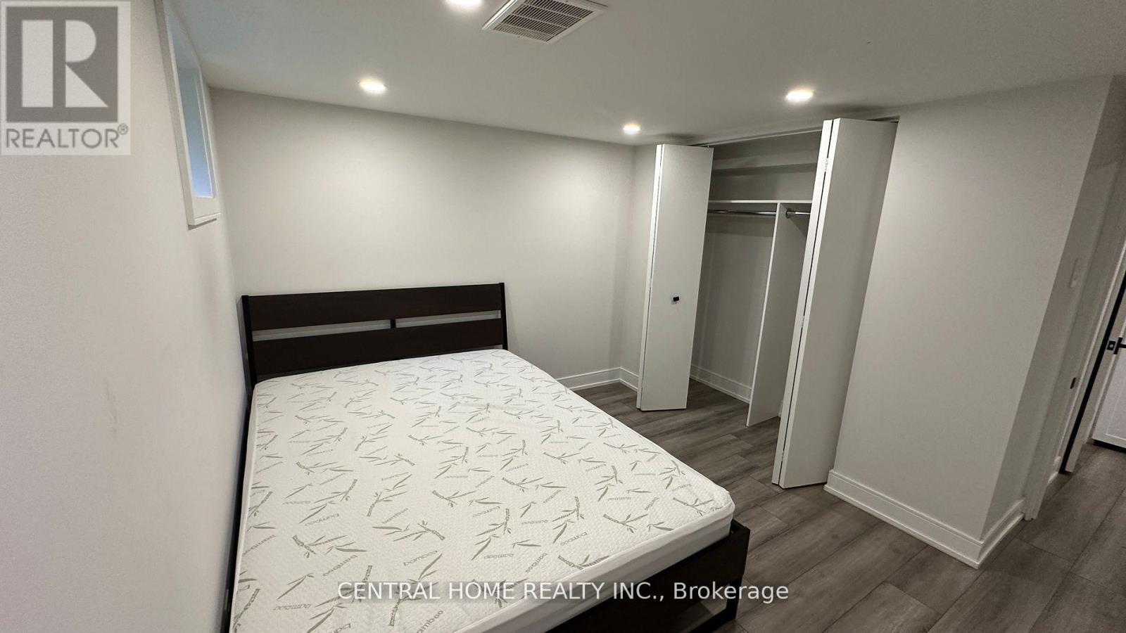 Lower Level - 139 Maurice Court, Newmarket, Ontario  L3Y 2W1 - Photo 10 - N13442348