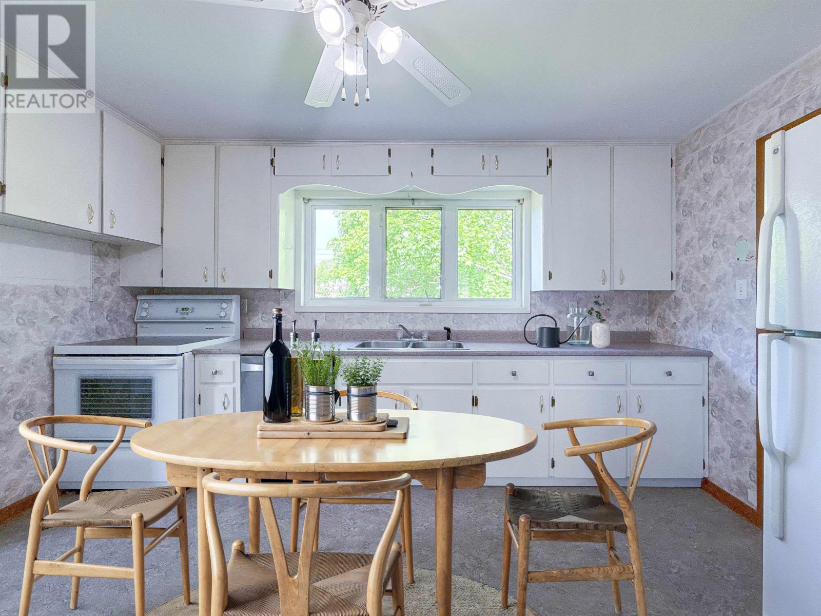 18 Laurie Drive, Charlottetown, Prince Edward Island  C1A 5M8 - Photo 6 - 202614335