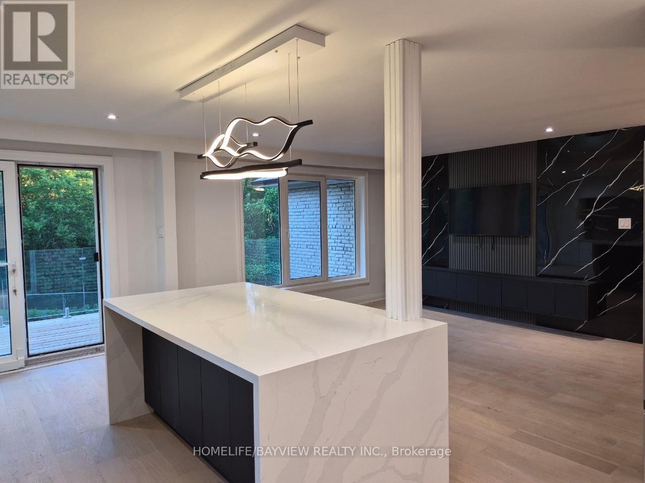 Main - 31 Portree Crescent, Markham, Ontario  L3T 3G1 - Photo 17 - N13439060