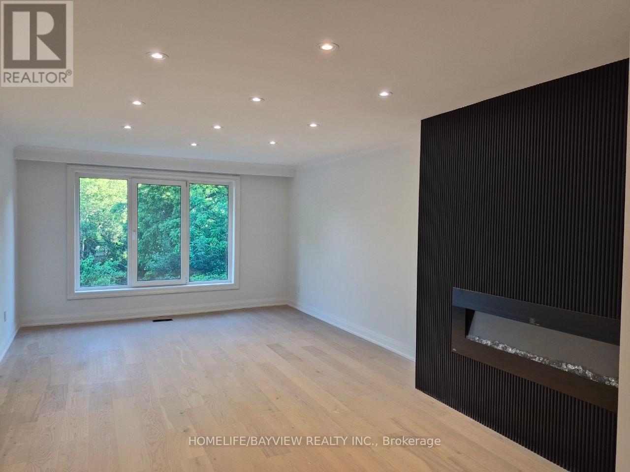Main - 31 Portree Crescent, Markham, Ontario  L3T 3G1 - Photo 6 - N13439060