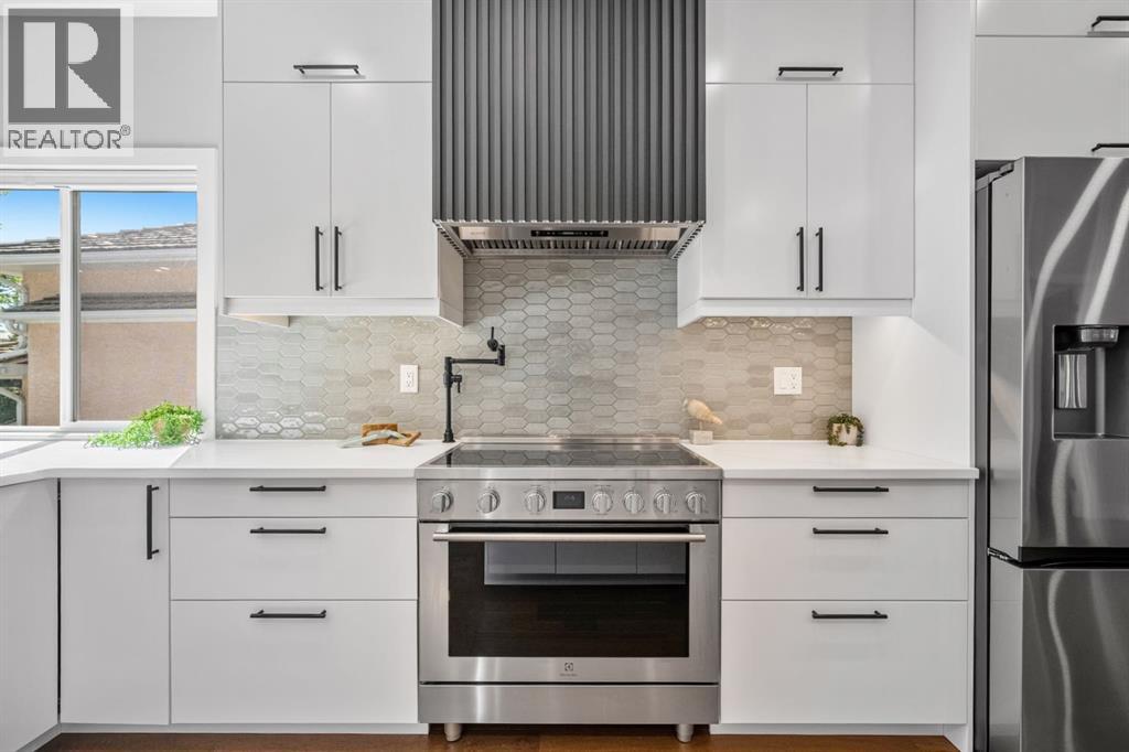 3223 Signal Hill Drive Sw, Calgary, Alberta  T3H 3T4 - Photo 7 - A2318865