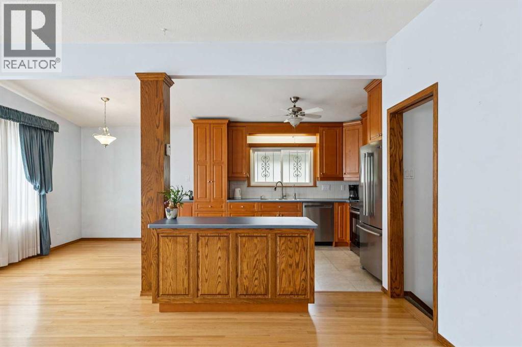 4823 Brisebois Drive Nw, Calgary, Alberta  T2L 2G3 - Photo 5 - A2319938