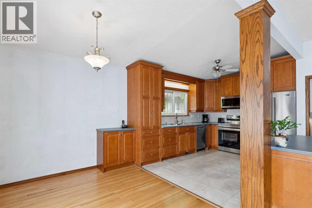 4823 Brisebois Drive Nw, Calgary, Alberta  T2L 2G3 - Photo 7 - A2319938