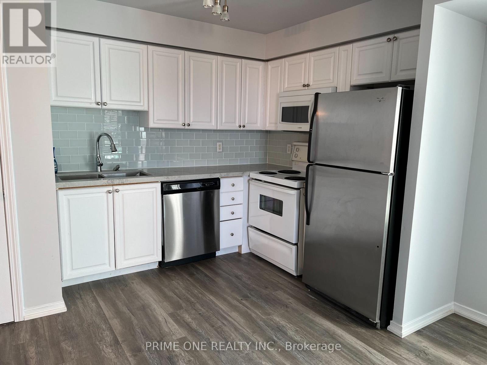510 - 2545 Erin Centre Boulevard, Mississauga, Ontario  L5M 6Z9 - Photo 2 - W13442376