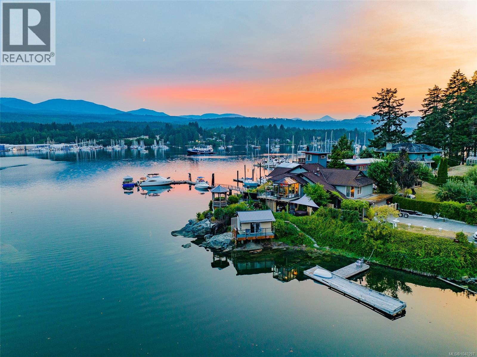 4744 Brenton Page Rd, Ladysmith, British Columbia