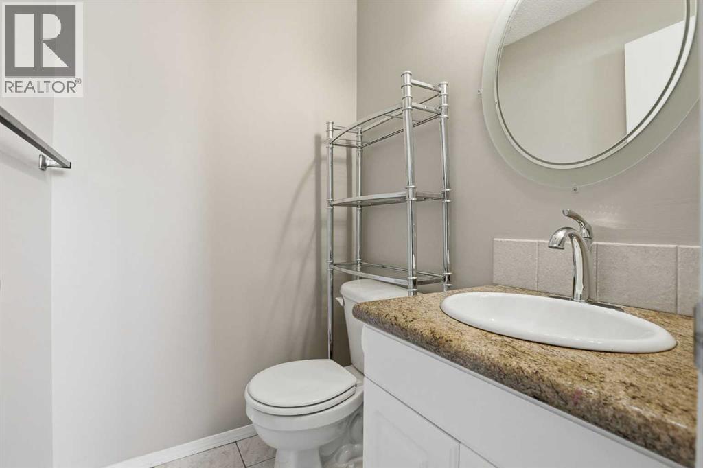 471 Berkley Crescent Nw, Calgary, Alberta  T3K 1A9 - Photo 21 - A2320312