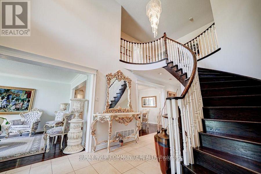 7 Fern Avenue, Richmond Hill, Ontario  L4B 3R7 - Photo 13 - N13439706
