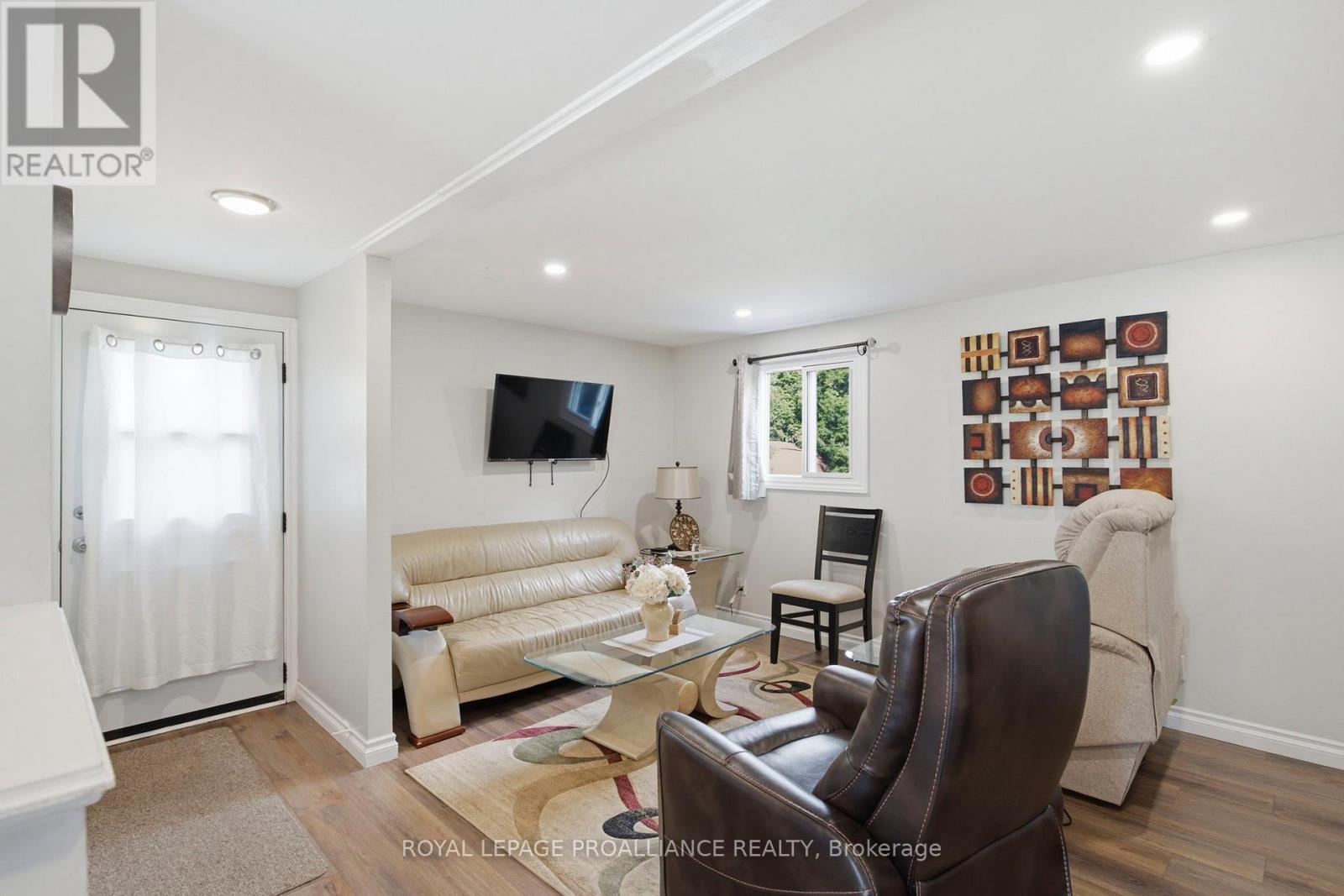 209 Helen Street S, Edwardsburgh/cardinal, Ontario  K0E 1E0 - Photo 10 - X13442386