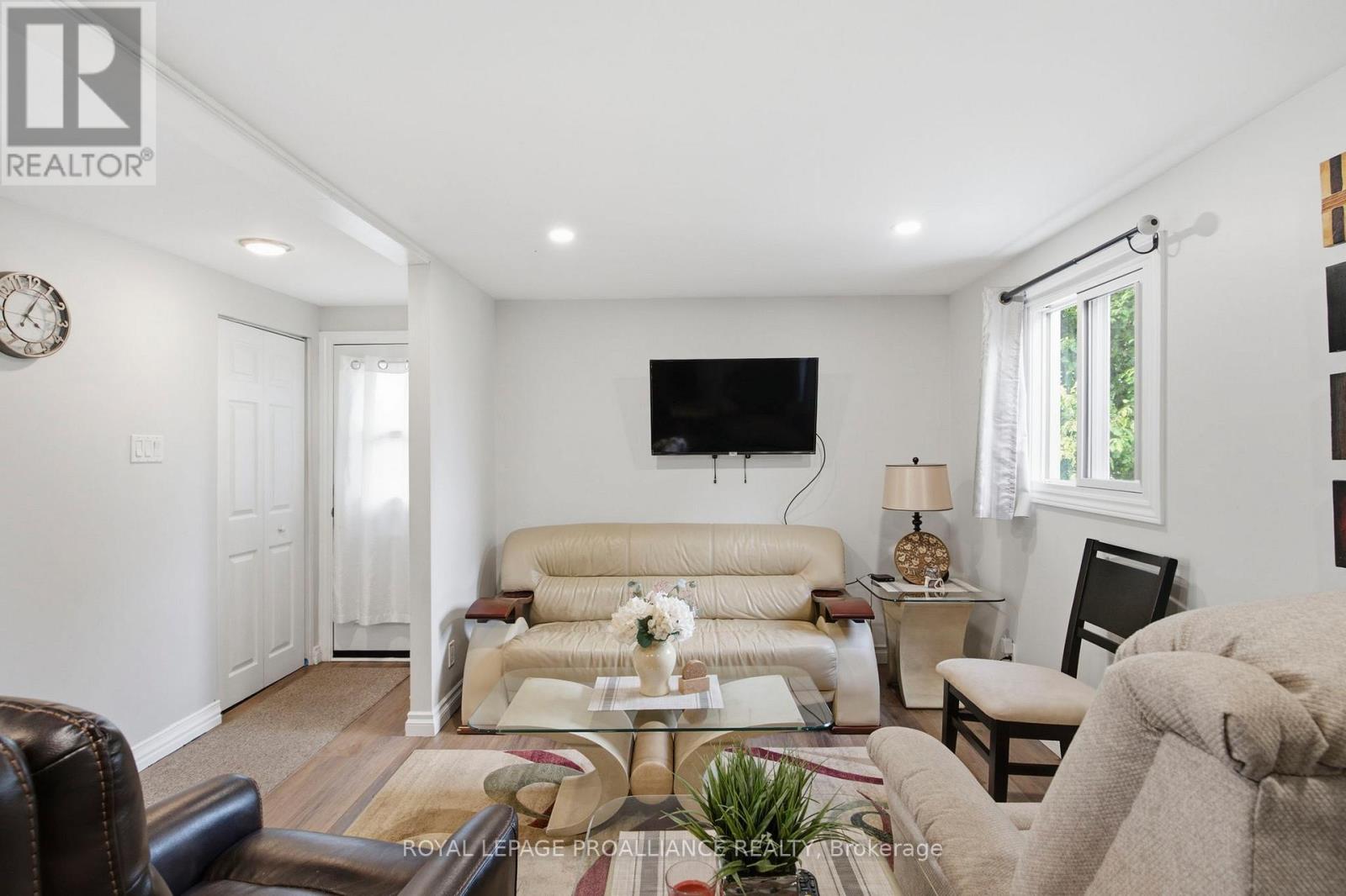 209 Helen Street S, Edwardsburgh/cardinal, Ontario  K0E 1E0 - Photo 11 - X13442386