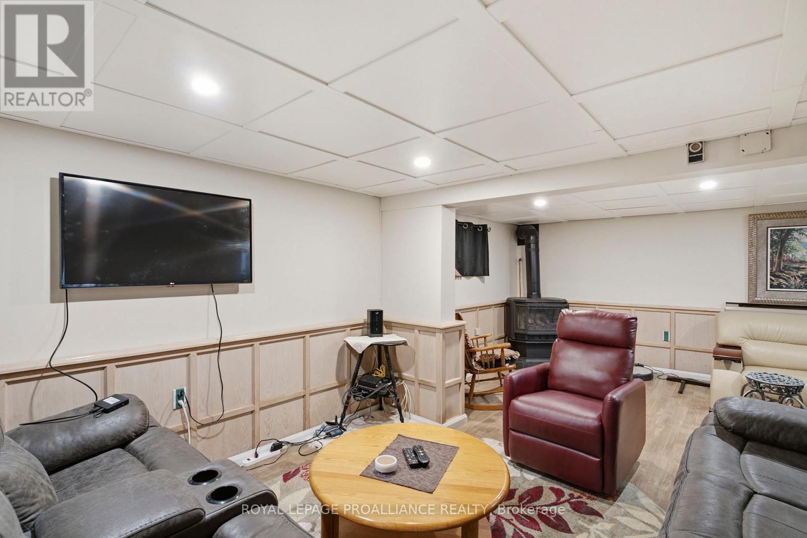 209 Helen Street S, Edwardsburgh/cardinal, Ontario  K0E 1E0 - Photo 24 - X13442386