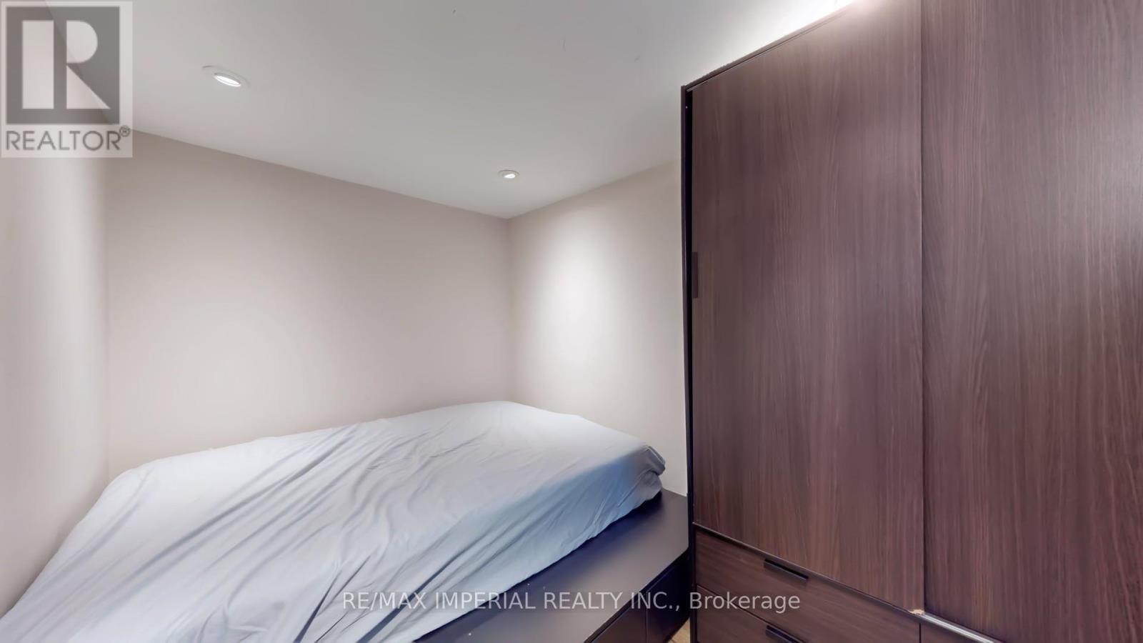 35 Waddington Crescent, Toronto, Ontario  M2J 2Z9 - Photo 35 - C13442398