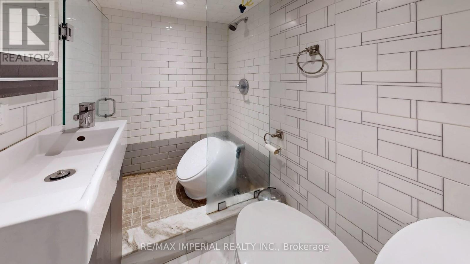 35 Waddington Crescent, Toronto, Ontario  M2J 2Z9 - Photo 36 - C13442398