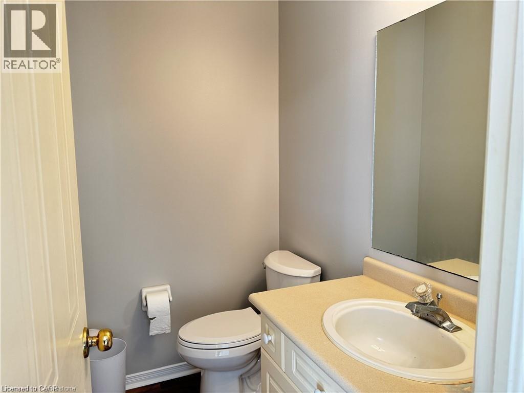 388 Laurel Gate Drive, Waterloo, Ontario  N2T 2S6 - Photo 2 - 40838911