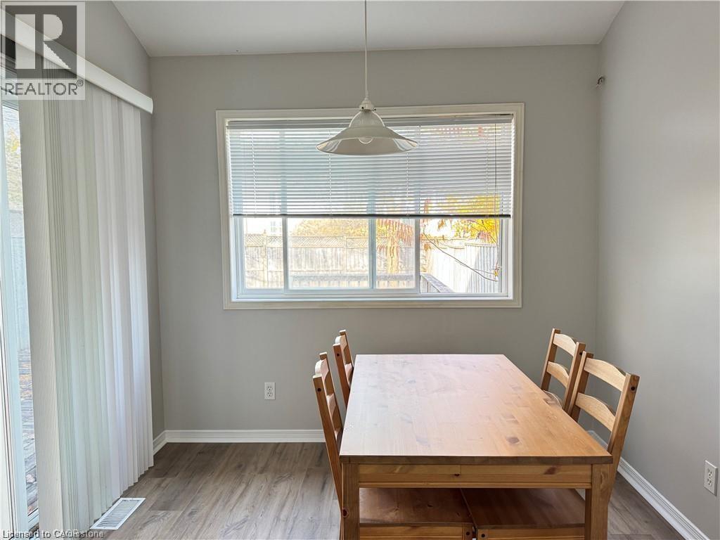 388 Laurel Gate Drive, Waterloo, Ontario  N2T 2S6 - Photo 5 - 40838911