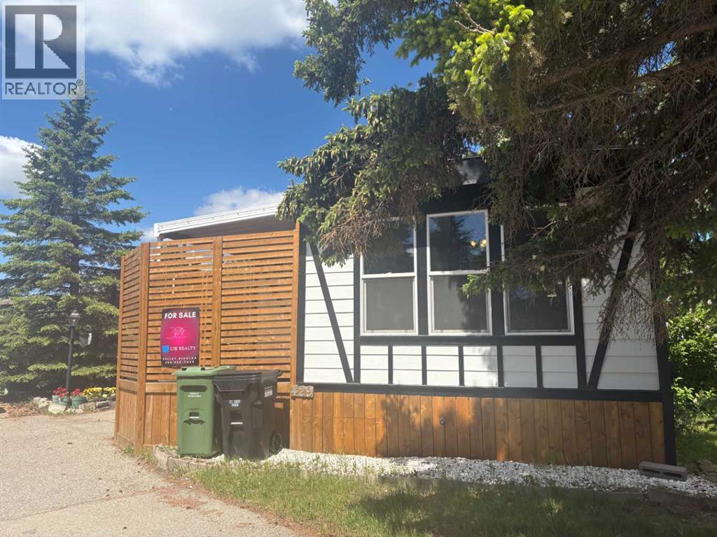 429, 3223 83 Street NW, Calgary, Alberta