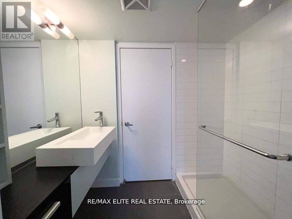 2605 - 38 Dan Leckie Way, Toronto, Ontario  M5V 4B2 - Photo 3 - C13442404