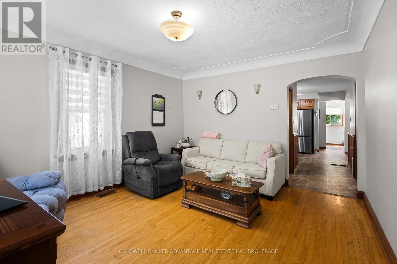 25 Lyons Avenue, Welland, Ontario  L3B 1L8 - Photo 11 - X13442452