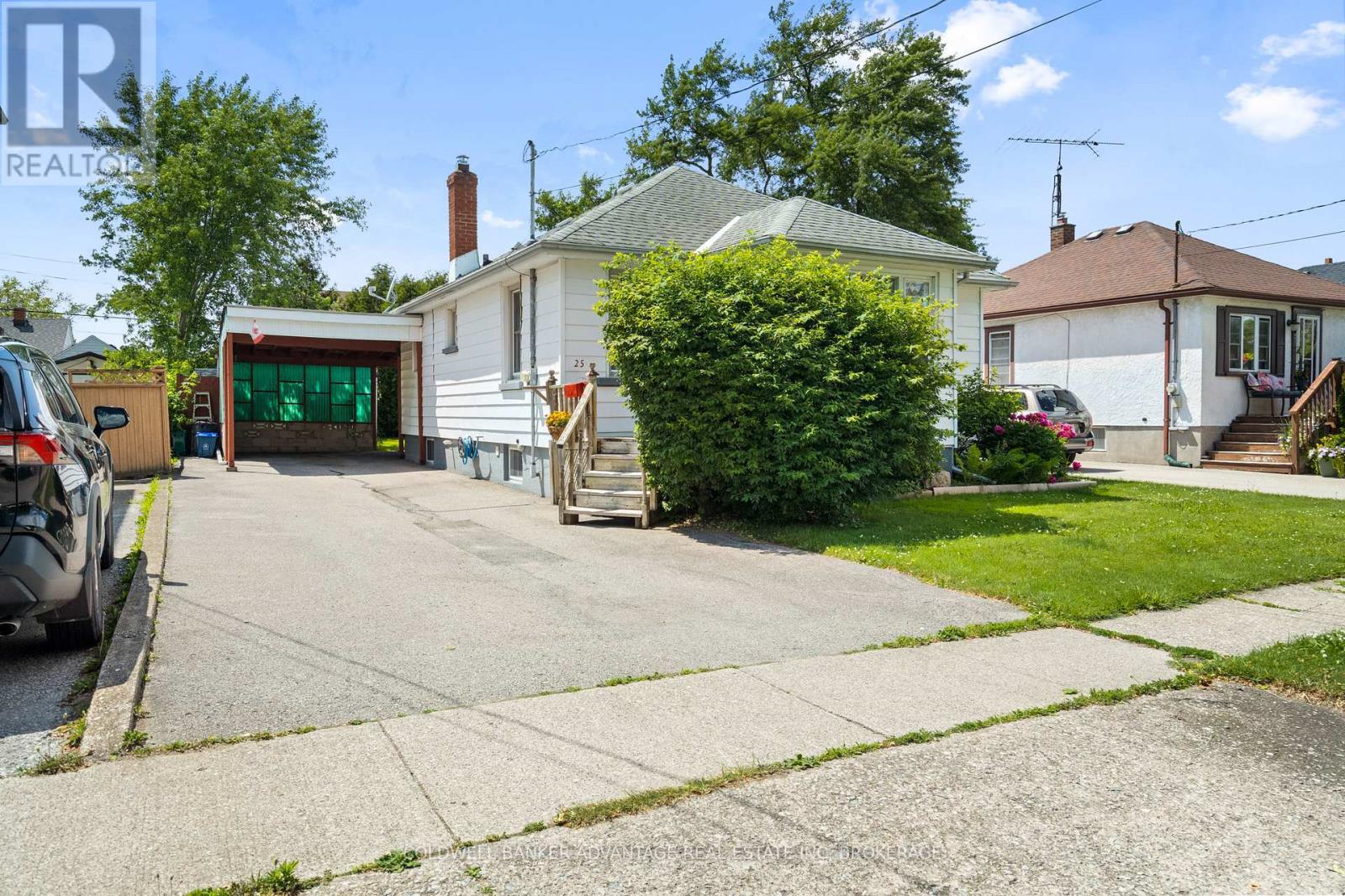 25 Lyons Avenue, Welland, Ontario  L3B 1L8 - Photo 2 - X13442452