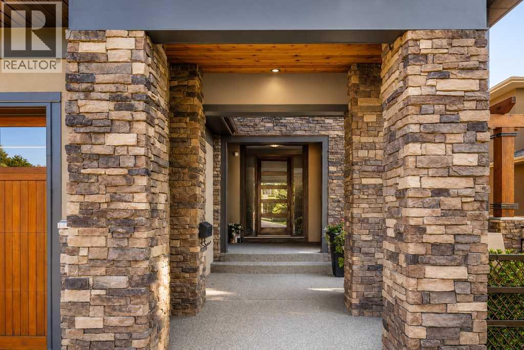 134 Aspen Ridge Place Sw, Calgary, Alberta  T3H 0J6 - Photo 4 - A2318903