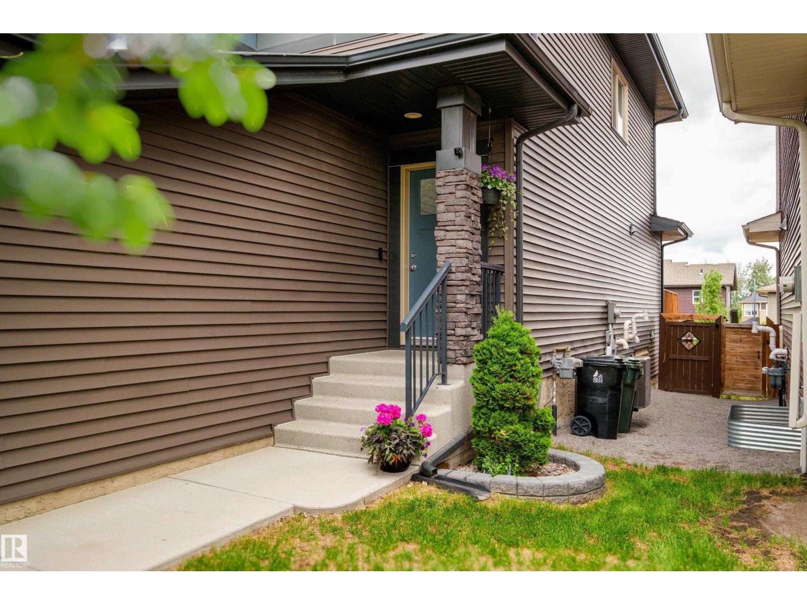 52 Vanderbilt Cm, Spruce Grove, Alberta  T7X 0S9 - Photo 3 - E4493680