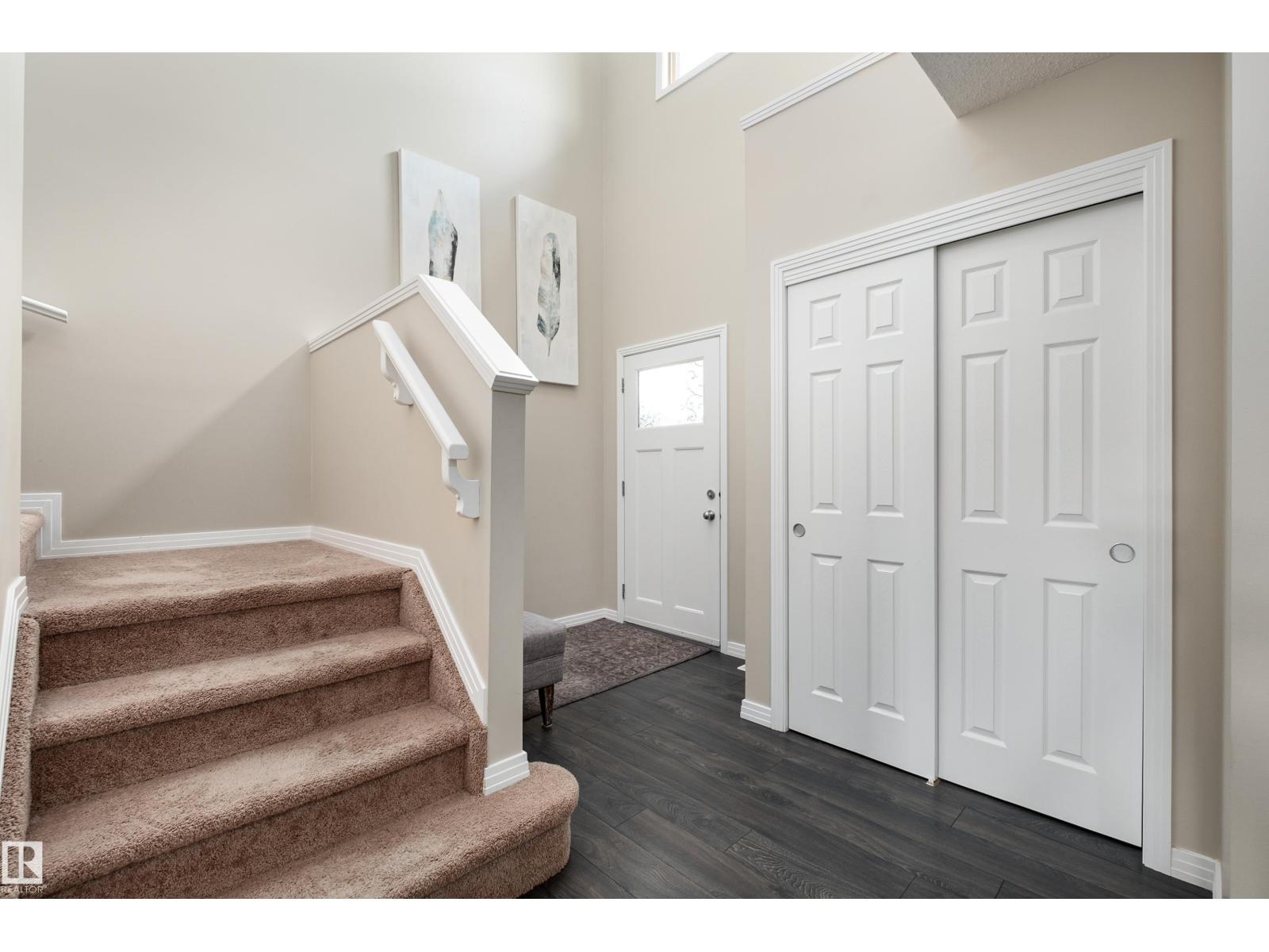 52 Vanderbilt Cm, Spruce Grove, Alberta  T7X 0S9 - Photo 4 - E4493680