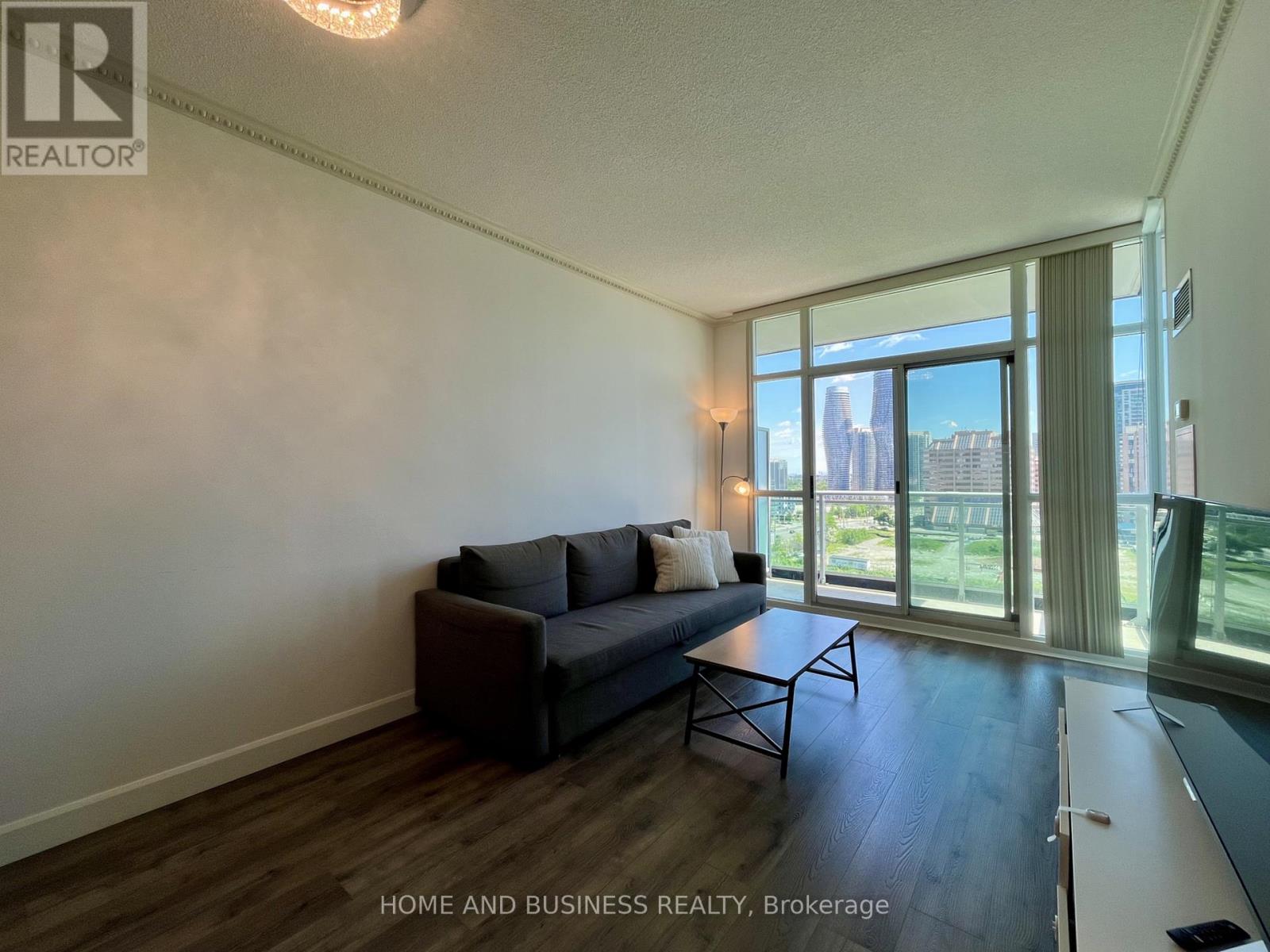 1004 - 223 Webb Drive, Mississauga, Ontario  L5R 0E8 - Photo 12 - W13442444