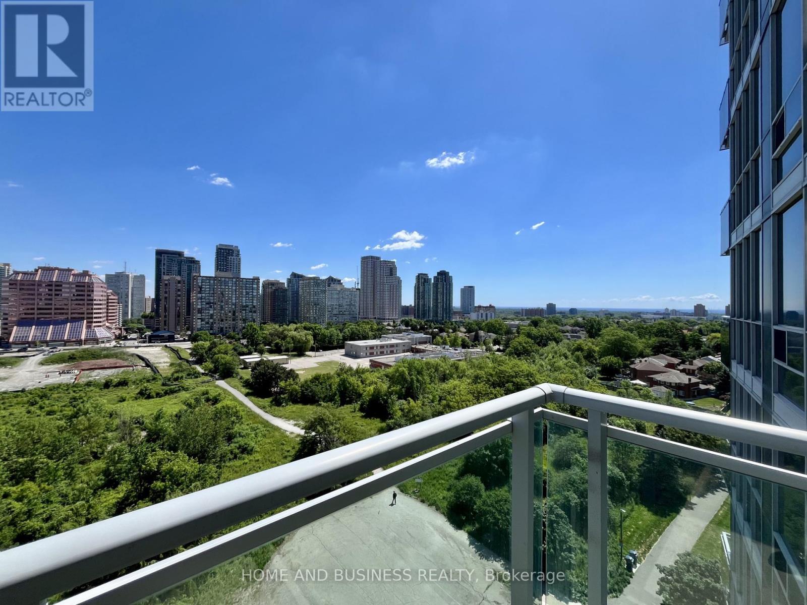 1004 - 223 Webb Drive, Mississauga, Ontario  L5R 0E8 - Photo 14 - W13442444
