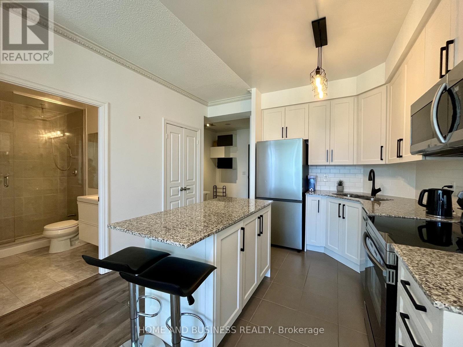 1004 - 223 Webb Drive, Mississauga, Ontario  L5R 0E8 - Photo 18 - W13442444