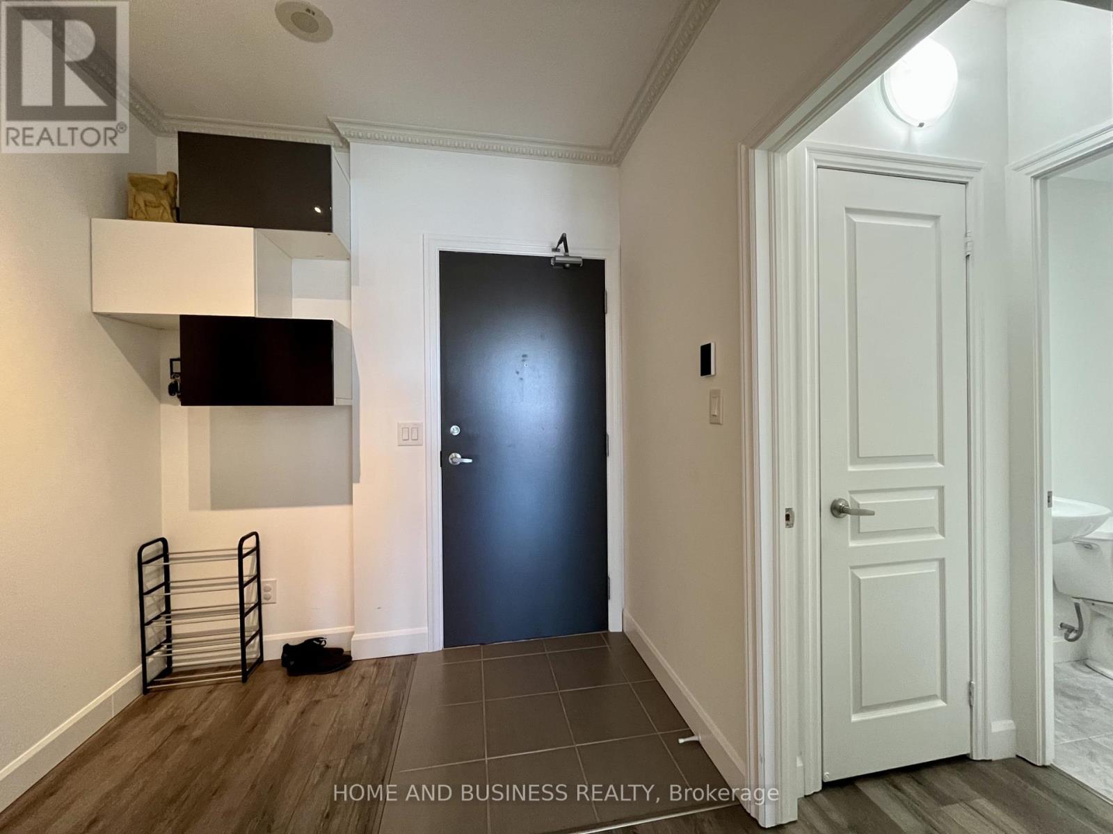 1004 - 223 Webb Drive, Mississauga, Ontario  L5R 0E8 - Photo 5 - W13442444