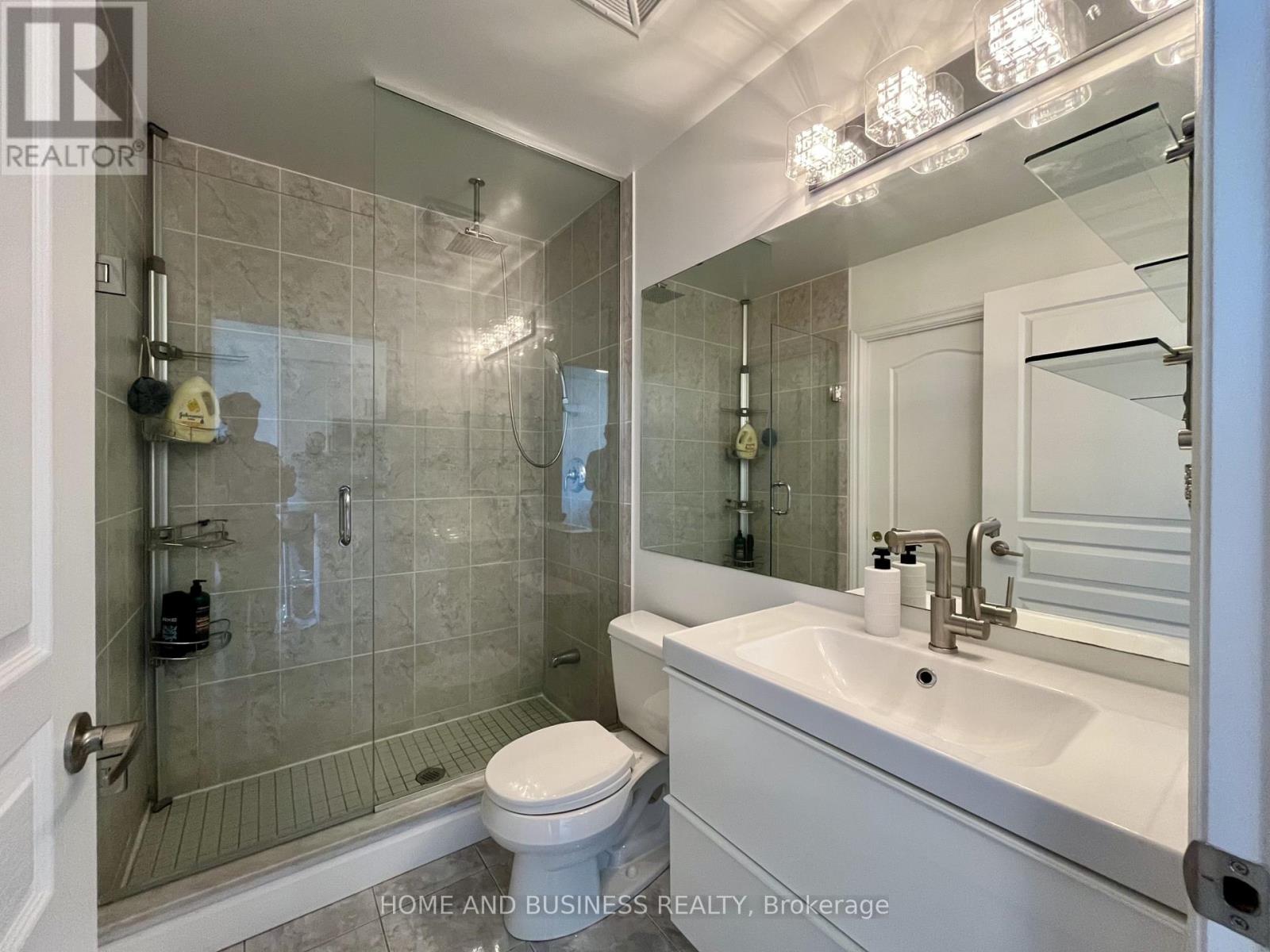 1004 - 223 Webb Drive, Mississauga, Ontario  L5R 0E8 - Photo 9 - W13442444