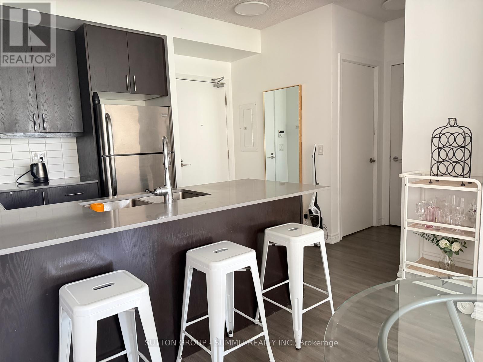 915 - 15 James Finlay Way, Toronto, Ontario  M3M 0B3 - Photo 4 - W13442448