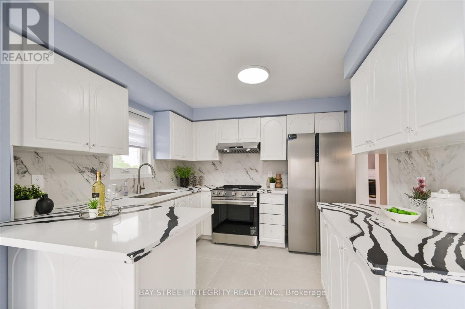 9096 Dufferin Street N, Vaughan, Ontario  L4K 5M3 - Photo 13 - N13442454