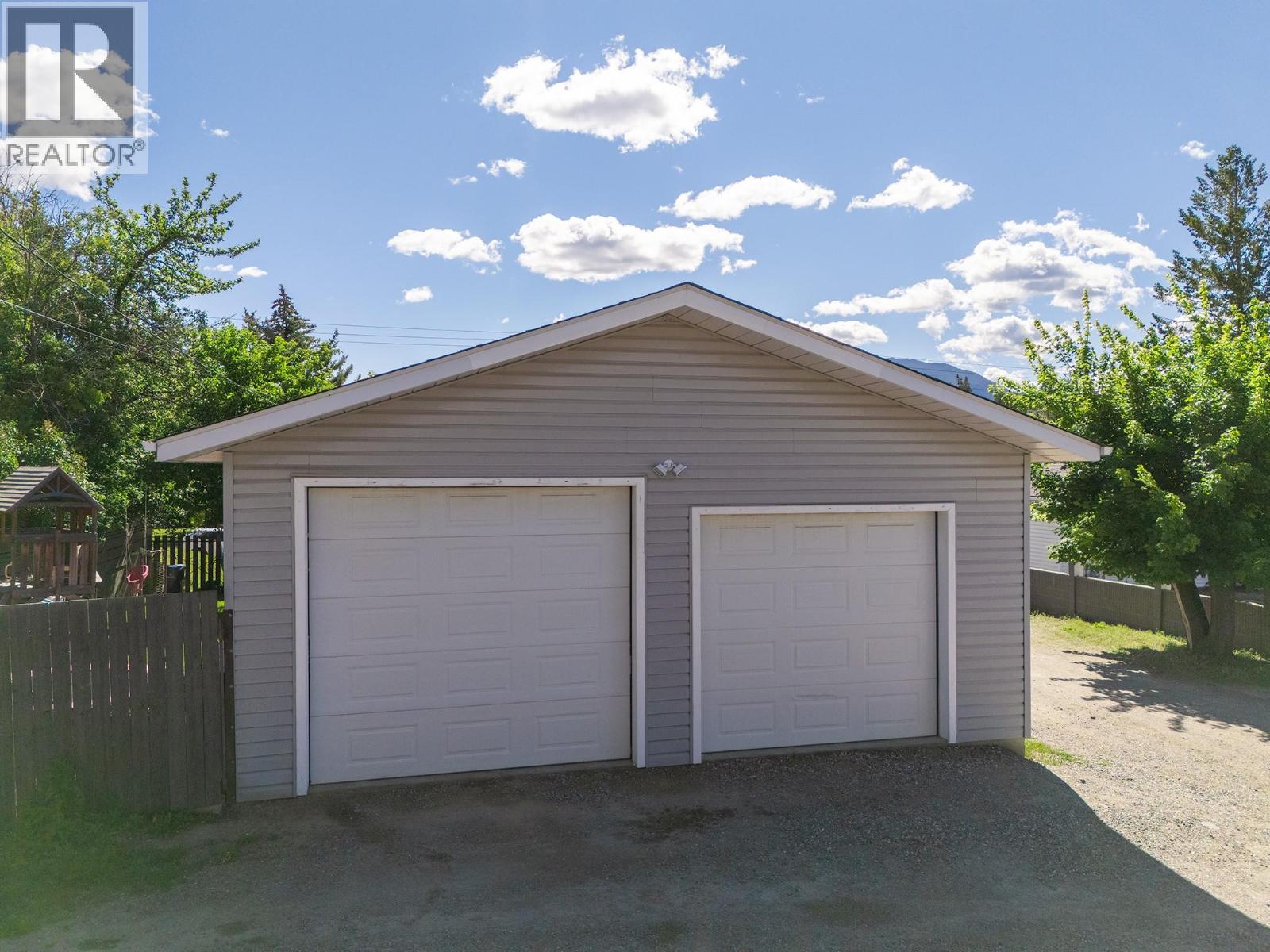 703 14th  S Avenue, Cranbrook, British Columbia  V1C 2Y2 - Photo 34 - 10390954