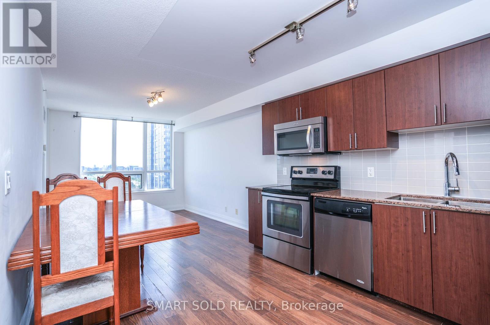 802a - 376 Highway 7 Way, Richmond Hill, Ontario  L4B 0C7 - Photo 4 - N13442482