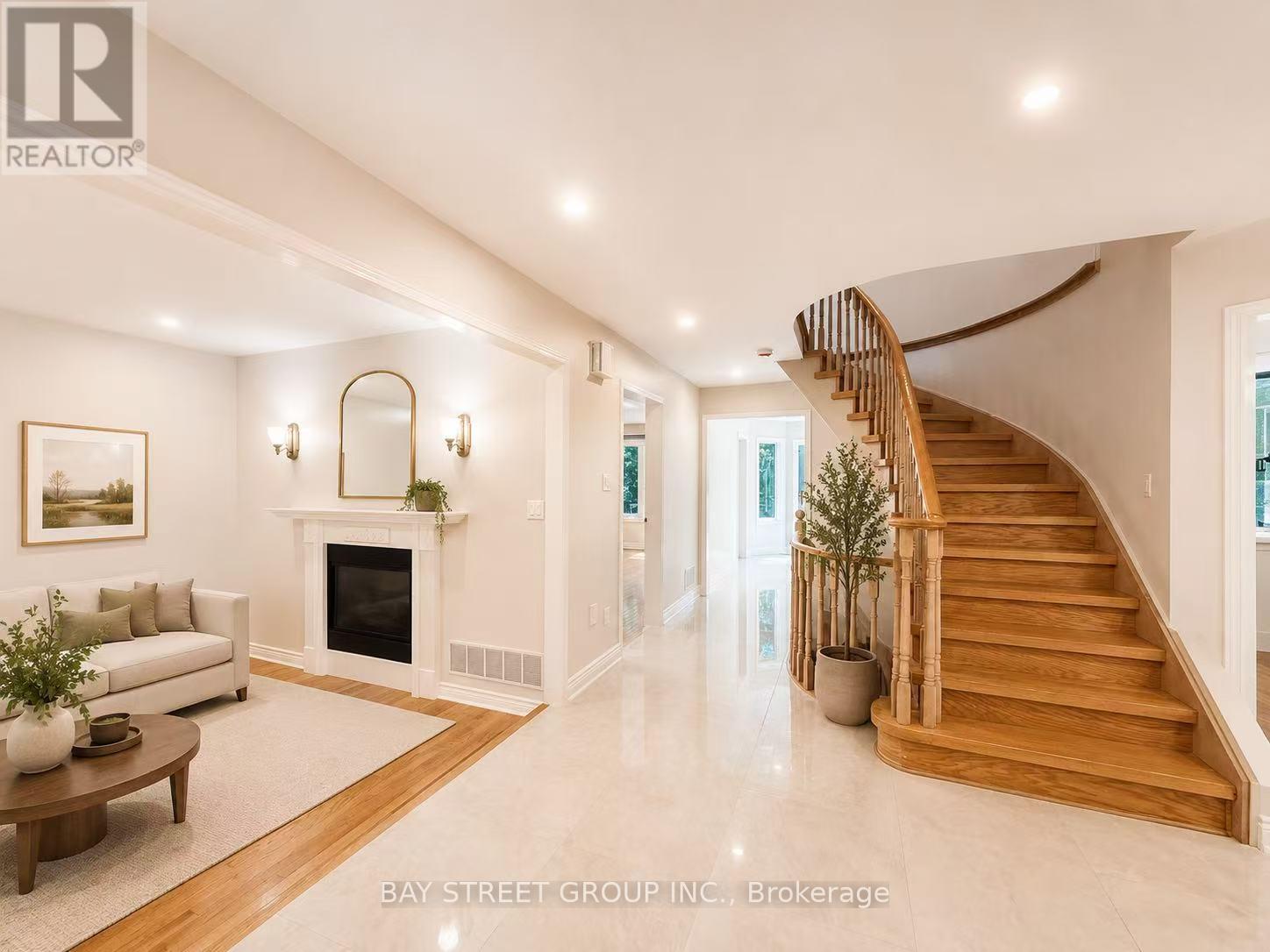 1054 Chateau Court, Mississauga, Ontario L5H 4J8 - Photo 13 - W13442486