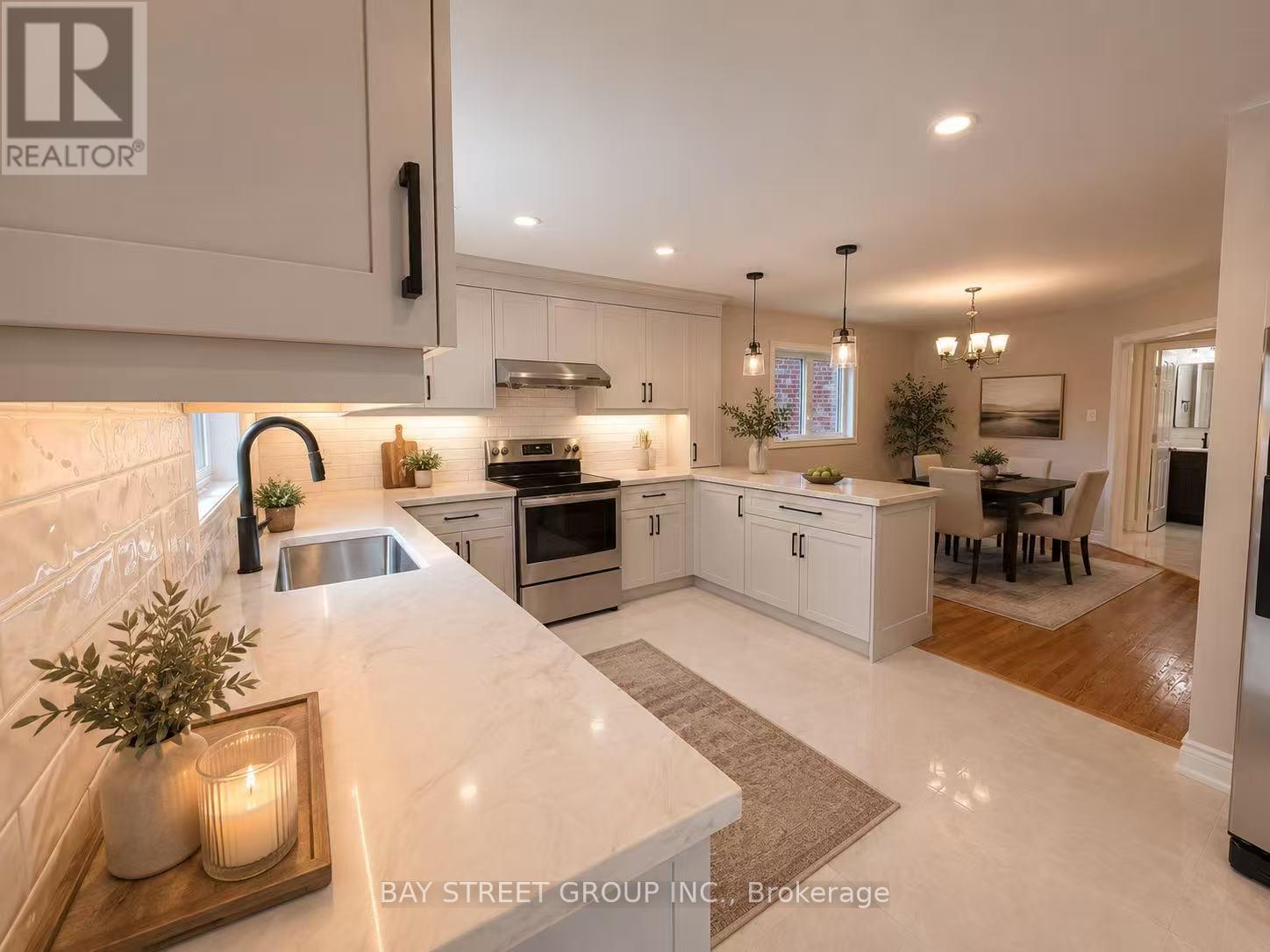 1054 Chateau Court, Mississauga, Ontario L5H 4J8 - Photo 8 - W13442486