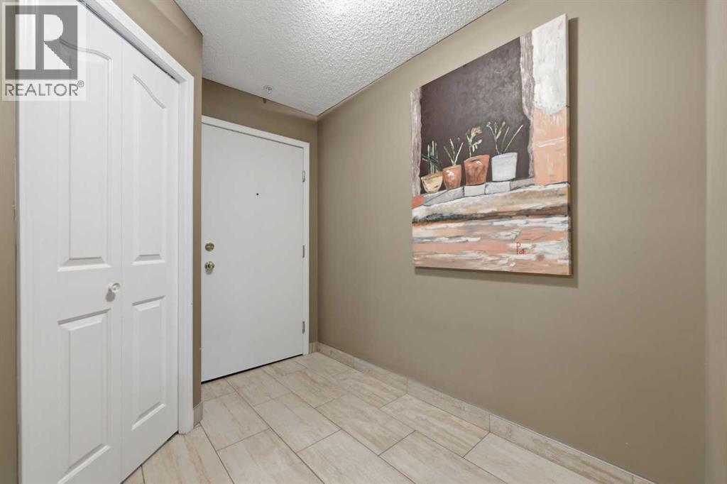 101, 6000 Somervale Court Sw, Calgary, Alberta  T2Y 4J4 - Photo 29 - A2317900